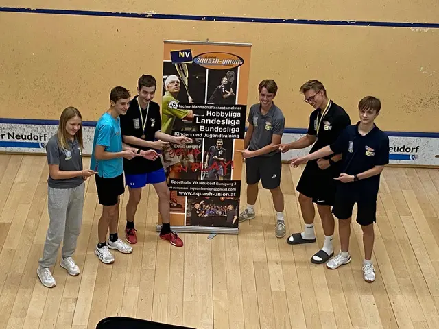 Polina Kochetova, Oliver Thurner, Florian Berger,  Lukas Frank, Johannes Zimmermann,Ivan Kochetov. | Foto: Squash Union Wr. Neudorf - Mödling