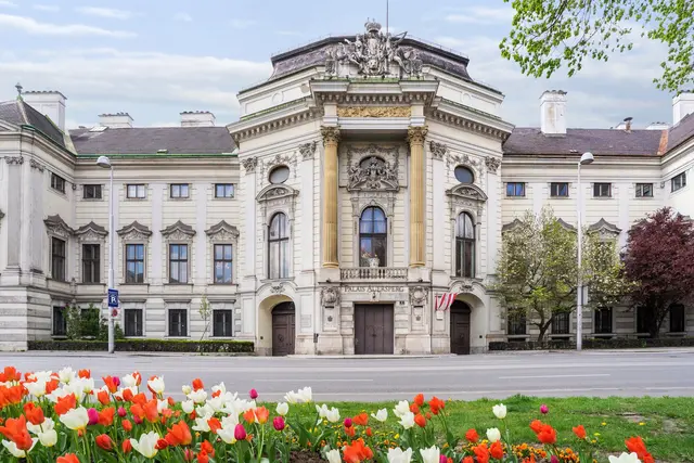 Das Palais Auersperg, früher Palais Rofrano und später Palais Rosenkavalier, ist ein Barockpalais mit elf Sälen. | Foto: Stefan Okungbowa