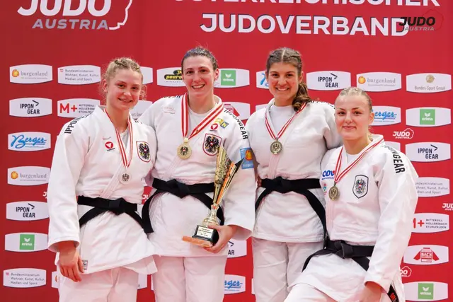 Elena Dengg (links) musste sich erst im Finale geschlagen geben. | Foto: Sanjindo/Judo Austria