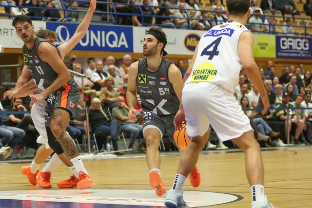 Knapp aber doch verloren die Dukes gegen die Swans. | Foto: Basketball Austria/J. Kienesberger