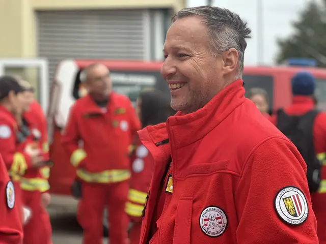 Menschen und Hunde der ÖRHB Oberösterreich stellten sich der mehrstündigen Überprüfung bei Tag und Nacht, um für die Personensuche tauglich zu sein. | Foto: ÖRHB LG OÖ