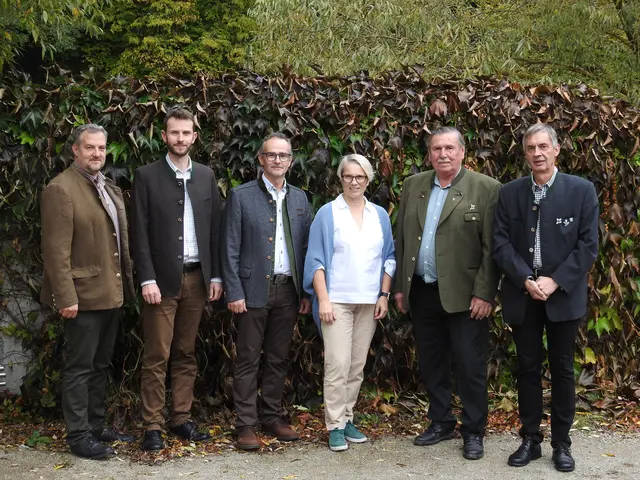 Gerald Friedl, Leo Obermair, Andreas Popp, Manuela Herzog, Albin Haidl und Christian Gissing (v.l.) | Foto: privat