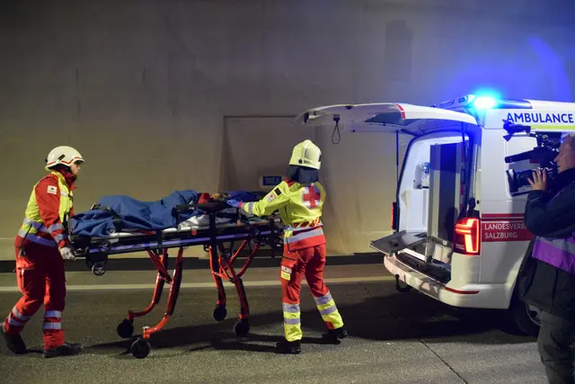 Ein Impression von der groß angelegten Einsatzübung am 11. Oktober 2025 im Katschbergtunnel, auf der A10 Tauernautobahn. | Foto: (c) Rotes Kreuz Salzburg