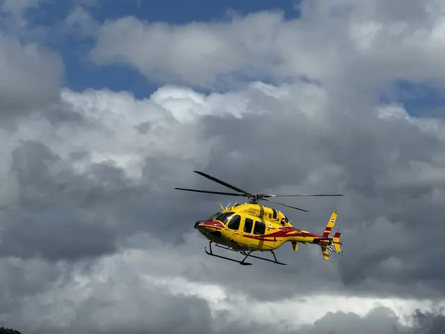 Die zweijährige wurde mit dem Rettungshubschrauber Martin 6 in das Uniklinikum Salzburg geflogen (Symbolbild).  | Foto: MeinBezirk/Magdalena Pfeffer