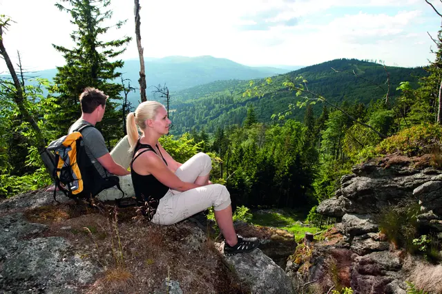 Die Ferienregion Böhmerwald in der Dreiländerregion Oberösterreich, Tschechien und Deutschland lädt zum Entspannen und Energie tanken ein. | Foto: TV Böhmerwald/Weissenbrunner
