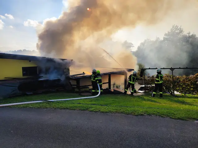 Im Löscheinsatz standen die Feuerwehren Minihof-Liebau, Mühlgraben, Oberdrosen, Windisch Minihof, Tauka, Jennersdorf und Pinkafeld. | Foto: Bezirksfeuerwehrkommando Jennersdorf