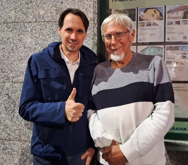 Gemeinderat Johann Moser lauschte, wie angeblich viele weitere Interessierte, dem "Corona-Verschwörungstheoretiker". | Foto: Privat