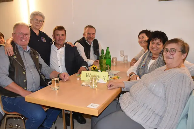 Gute Laune herrschte beim Oktoberfest der Senioren. | Foto: Michael Strini