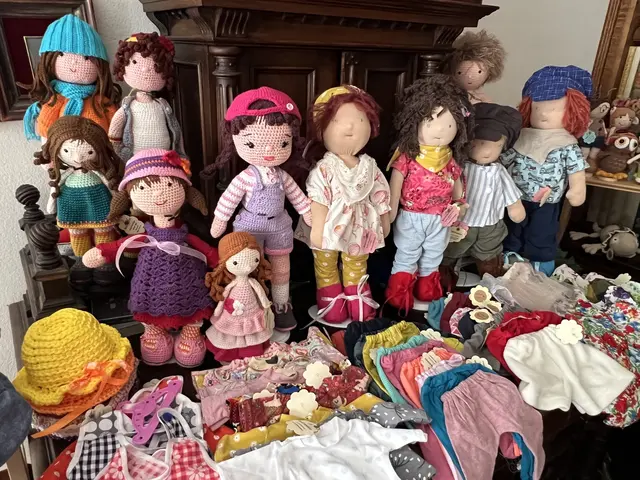 Die fertigen Produkte zu sehen, ist für die Pensionistenverbandschefin ein tolles Erlebnis.  | Foto: Birgit Gerstorfer