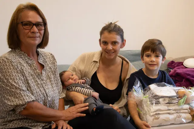 Dragica Marjanovic mit Teresa, Baby Jakob und Bruder Anton Moser | Foto: Marktgemeinde Dietmanns