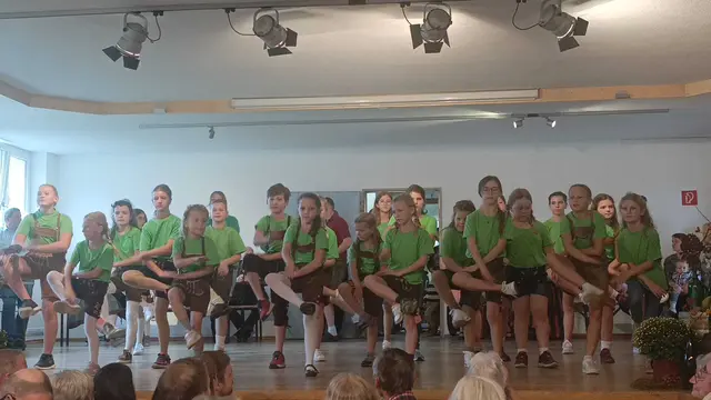 Die Jugendvolkstanzgruppe beim Auftritt in Waldkirchen | Foto: Volkstanzgruppe Dobersberg