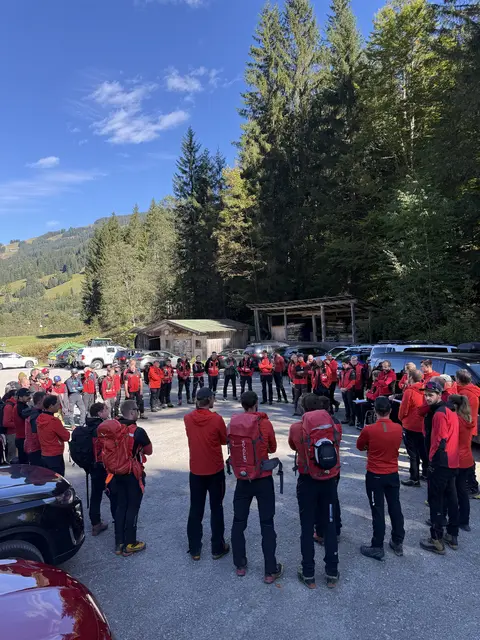 Die Übung in Aschau bot den teilnehmenden Mannschaften die Möglichkeit, den gesamten Ablauf eines Rettungseinsatzes zu trainieren. | Foto: Bergrettung Kirchberg