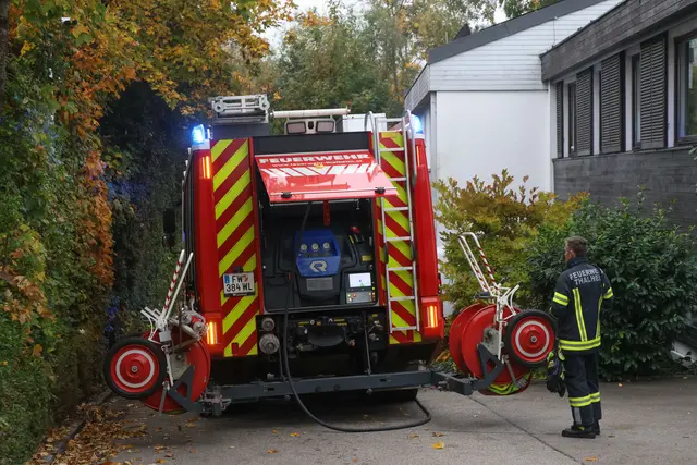 In einem Keller eines Reihenhauses in Thalheim bei Wels hatte ein Entfeuchtungsgerät zu brennen begonnen und löste einen Löscheinsatz aus. | Foto: laumat.at