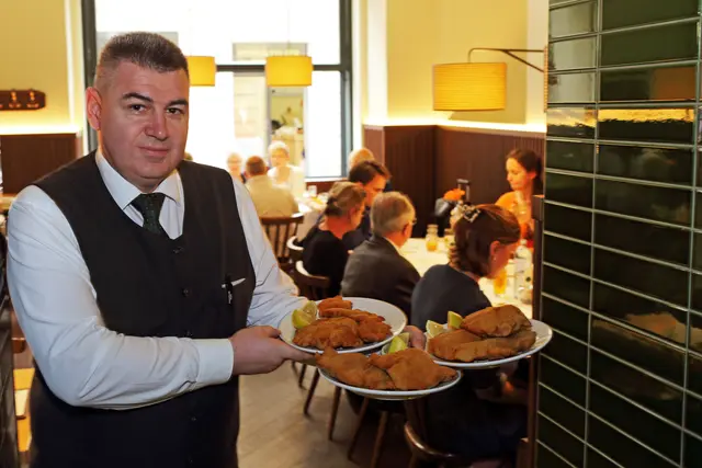 Die kroatische Food-Plattform "TasteAtlas" hat die besten Lokale Wiens ausgewählt. Darunter ist auch "Figlmüller". | Foto: Frei, Franz Marc / Lookphotos / picturedesk.com