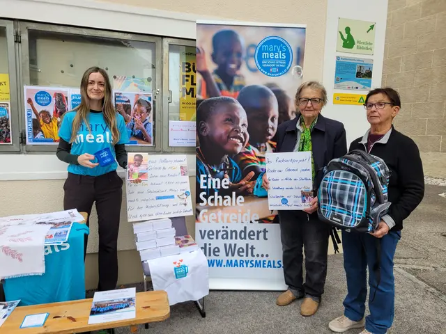Geschäftsführerin Mary´sMeals Österreich Klara Heidlberger, Hermine Füßlberger und Maria Kaar
