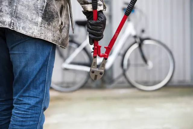 Zwischen 10. und 13. Oktober wurde in der Wolkensteiner Straße in Reutte ein Mountainbike der Marke Specialized Stumpjumper Rockstar gestohlen. (Symbolbild)  | Foto: stock.adobe.com/ Rainer Fuhrmann