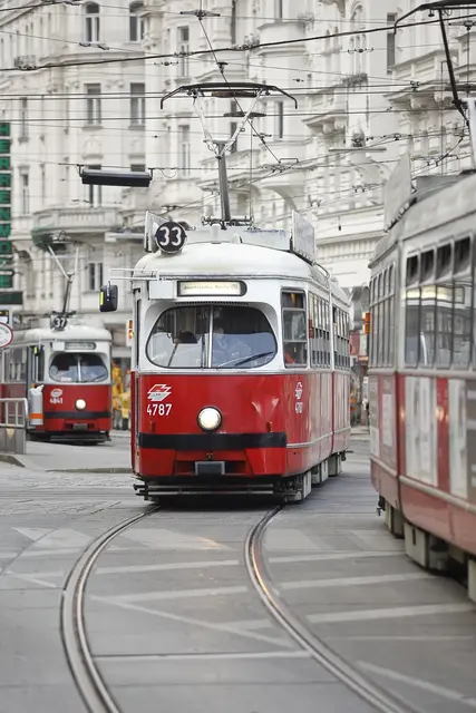 Wegen niedriger Auslastung wurde die Linie 33 Anfang Oktober eingestellt. Viele Bewohnerinnen und Bewohner zeigen sich enttäuscht über das Ende der 33er-Bim. (Archiv) | Foto: Wiener Linien/Christoph H. Breneis