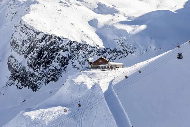 Am Hintertuxer Gletscher ist man bereits in die Wintersaison gestartet.
 | Foto: shootandstyle