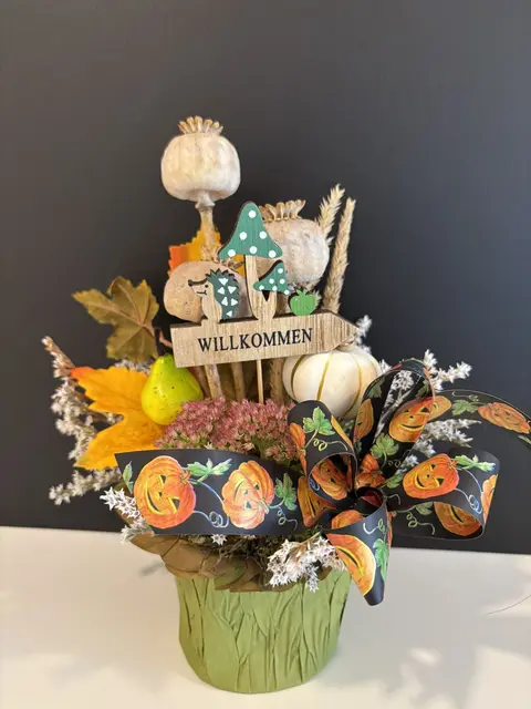 Ein fertiges herbstliches Gesteck. | Foto: NÖ LGA / PBZ Himberg