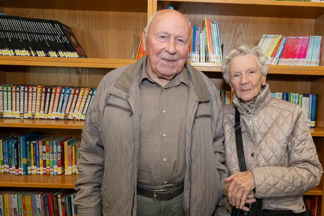 Der älteste noch lebende Schüler der Schule, der 94-jährige Josef Kober, mit seiner Gattin Josefine Kober. | Foto: Elternverein VS Oberlaa