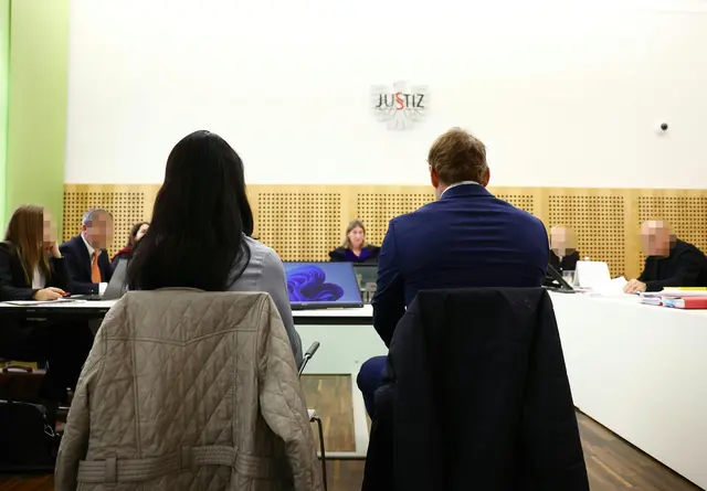Zwei Chirurgen mussten sich wegen Körperverletzung im Operationssaal vor Gericht verantworten.  | Foto:  ERWIN SCHERIAU / APA / picturedesk.com
