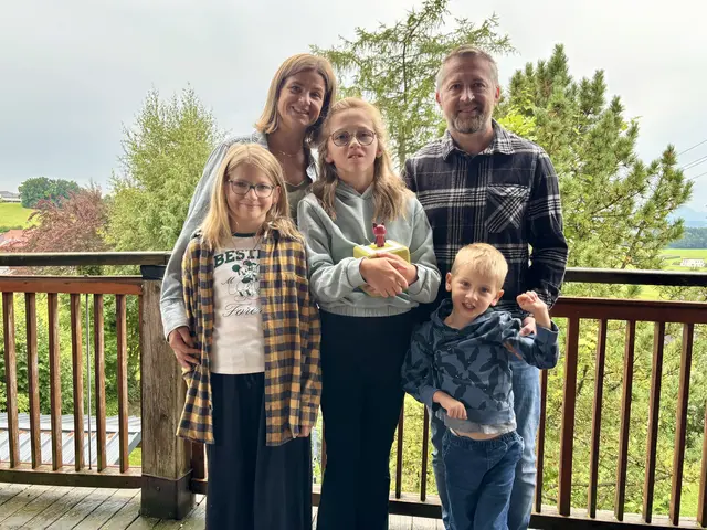Familie Sommerauer (v. l.): Marlies, Mama Michaela, Paulina, Papa Stephan und Laurin. | Foto: MeinBezirk/B. Ebner