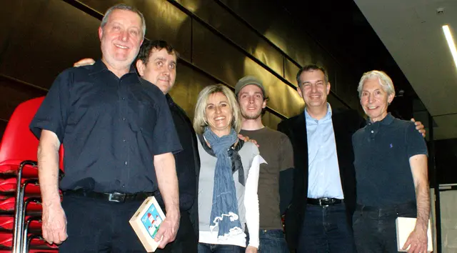 Johann König (2. v. r.) mit dem Weltstar Charlie Watts (r.).  | Foto: Heran 