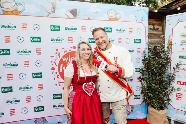 Wiesn-Kaiserin Sarah Brandstötter und Wiesn-Kaiser Johann Pittermann konnten sich über hunderttausende Besucherinnen und Besucher freuen.  | Foto: Stefan Diesner