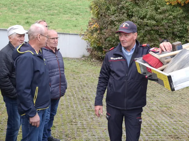 Seniorenbund Pabneukirchen besuchte die Feuerwehr Pabneukirchen. | Foto: Zinterhof
