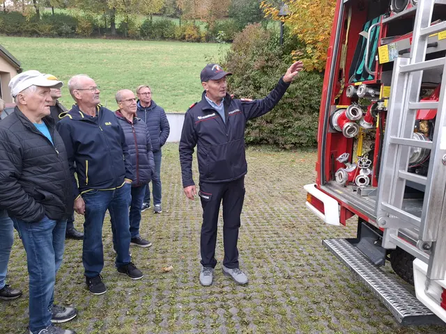 Seniorenbund Pabneukirchen besuchte die Feuerwehr Pabneukirchen. | Foto: Zinterhof
