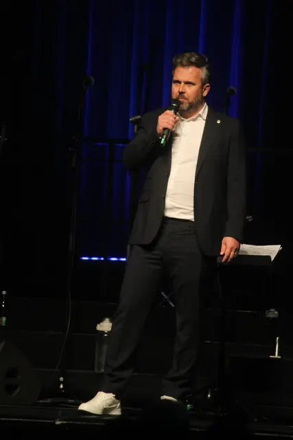 Lions Club Gleisdorf Präsident Stefan Fritz begrüßte die Gäste vor dem Konzert. | Foto: Josef Hofmüller