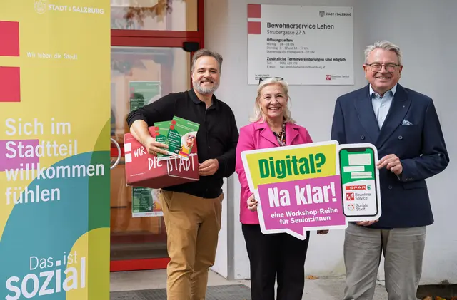 Bewohnerservicestellen unterstützen Senior:innen mit praxisnahen Workshops: v.l.: Andreas Zwettler, BWS-Koordinator; Sozialstadträtin Andrea Brandner; Andreas Kranabittl, Geschäftsführung SPAR ICS | Foto: Stadt Salzburg/Alexander Killer