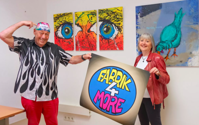 Karikaturist Reini Buchacher und Malerin Monika Morrison in ihrer Kreativschmiede, die Ende Mai 2025 eröffnete. | Foto: C. Reisinger