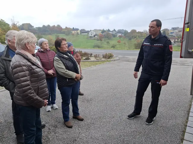Seniorenbund Pabneukirchen besuchte die Feuerwehr Pabneukirchen. | Foto: Zinterhof