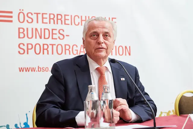 Der neue Gemeindebau in der Stumpergasse 56 wurde am Mittwoch nach dem 2019 verstorbenen SPÖ-Politiker und Gewerkschafter Rudolf Hundstorfer benannt. | Foto: BSO_Leo Hagen