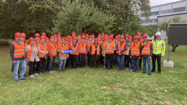 Die Gruppe aus Waidhofen bei der Besichtigung des Agrana-Werks in Gmünd | Foto: NÖ Senioren