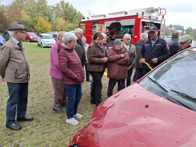 Seniorenbund Pabneukirchen besuchte die Feuerwehr Pabneukirchen. | Foto: Zinterhof