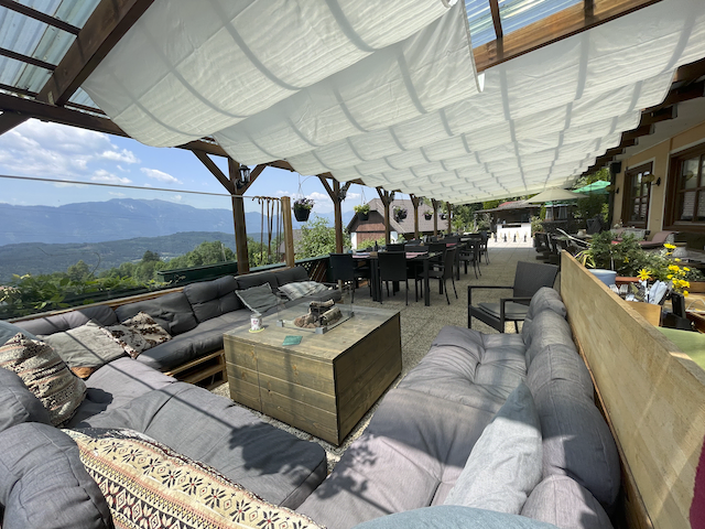 Auch der Gastgarten lädt zum Verweilen ein. | Foto: Restaurant Lamm 10 - Hotel-Gasthof Lammersdorf