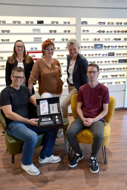 Optikerin Andrea Hahn und ihr Team freuen sich schon auf den Start im MED19. | Foto: shoma marketing gmbh