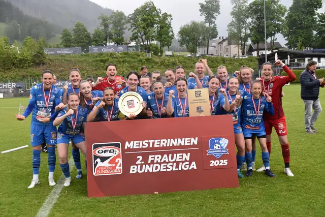Der sensationelle Meistertitel bedeutete 2025 den Wiederaufstieg in die Admiral Frauen Bundesliga. | Foto: Michael Strini