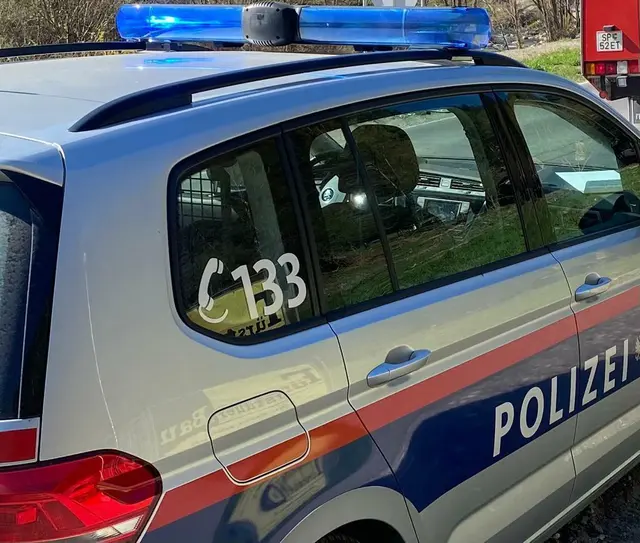 Polizei und Rettung standen rasch im Einsatz. | Foto: MeinBezirk.at