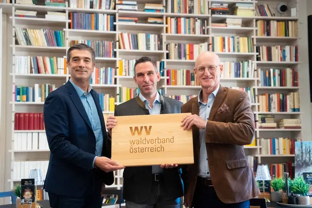 Der neue Bundesvorstand des Österreichen Waldverbandes: Obmann-Stv. Franz Kepplinger (OÖ), Obmann Matthias Granitzer (Kärnten) und Geschäftsführer Martin Höbarth (v.l.n.r.)

 | Foto: Ciperle