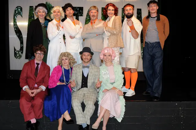 Das Team der Bühne Oberperfuss beweist im Stück "Mein Freund Harvey" viel Humor aber auch Tiefgang.  | Foto: Gabi Lorenz