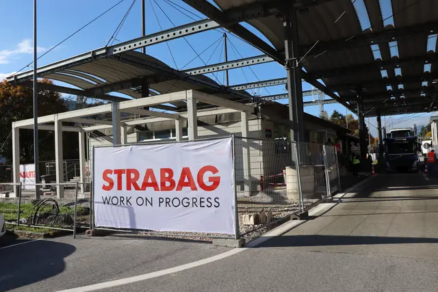 Der Zubau an der Kontrollstelle Radfeld wird bis Ende 2025 fertiggestellt und das Gebäude damit künftig doppelt so groß wie bisher. | Foto: Christiane Nimpf