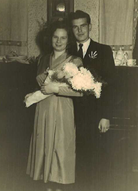Das Ehepaar Dörsch an ihrem Hochzeitstag vor 75 Jahren. | Foto: Familie Dörsch