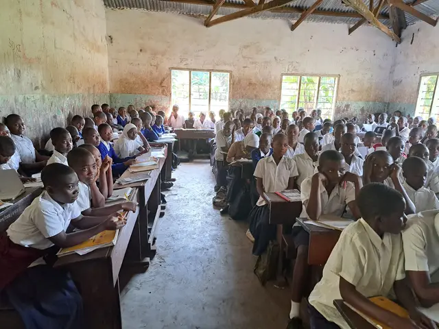 Durch Bildunspatenschaften erhalten die jungen Menschen eine Ausbildung. | Foto: Johannes Lanser