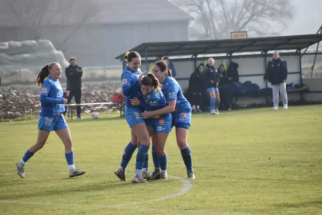 Jubel über den Ausgleich: Jasmin Hammrich, Linda Popofsits, Lena Schandl und Vanessa Beiglböck. | Foto: Michael Strini