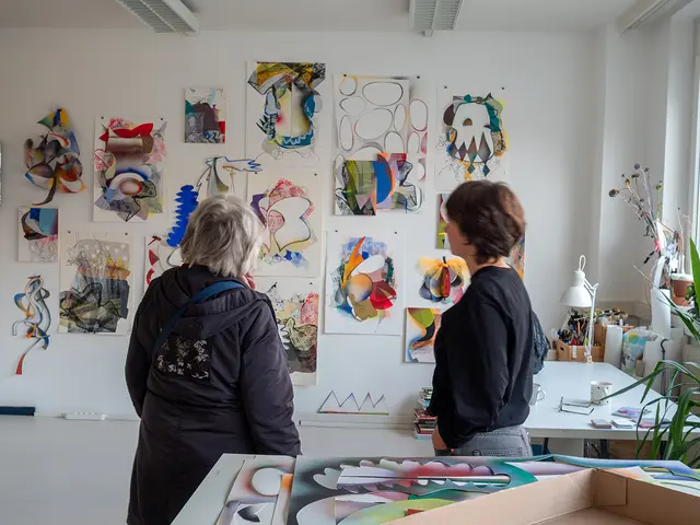 Künstlerinnen und Künstler im KunstQuartier Wien Meidling öffnen zum letzten Mal ihre Ateliers für Besucherinnen und Besucher, bevor das Gebäude 2026 abgerissen wird. | Foto: Daria Tchapanova