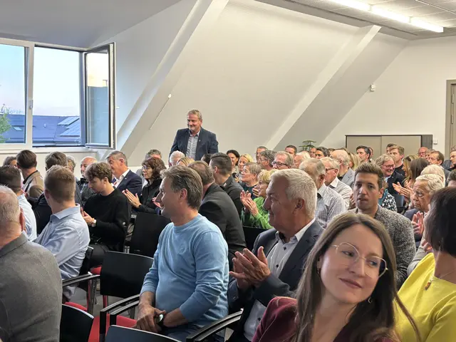 Johann Lappi, Bürgeremeister der Markgemeinde Straß in Südsteiermark und auch der Bgm. außer Dienst Reinhold Höflechner wurden herzlich begrüßt. | Foto: B. Gady