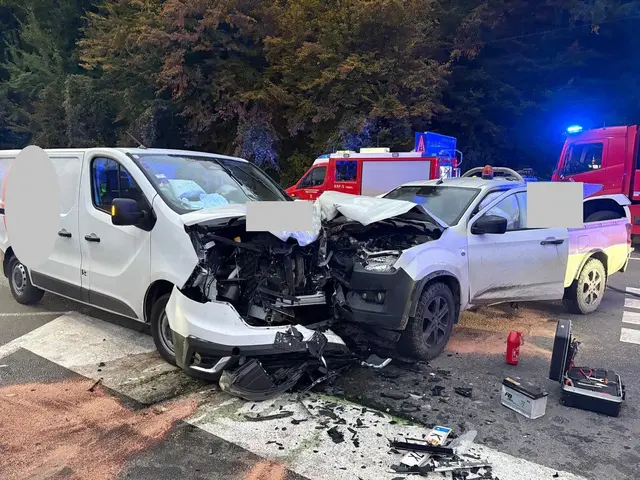 Einsatz am frühen Morgen: Die Feuerwehren Deutschfeistritz und Friesach/Wörth wurden zu einem Verkehrsunfall auf der Autobahnauffahrt alarmiert. | Foto: FF Deutschfeistritz